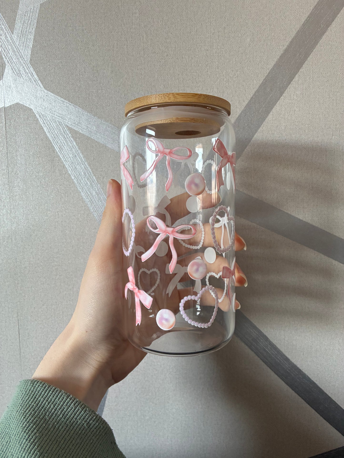 Bows and pearls 16oz glass can