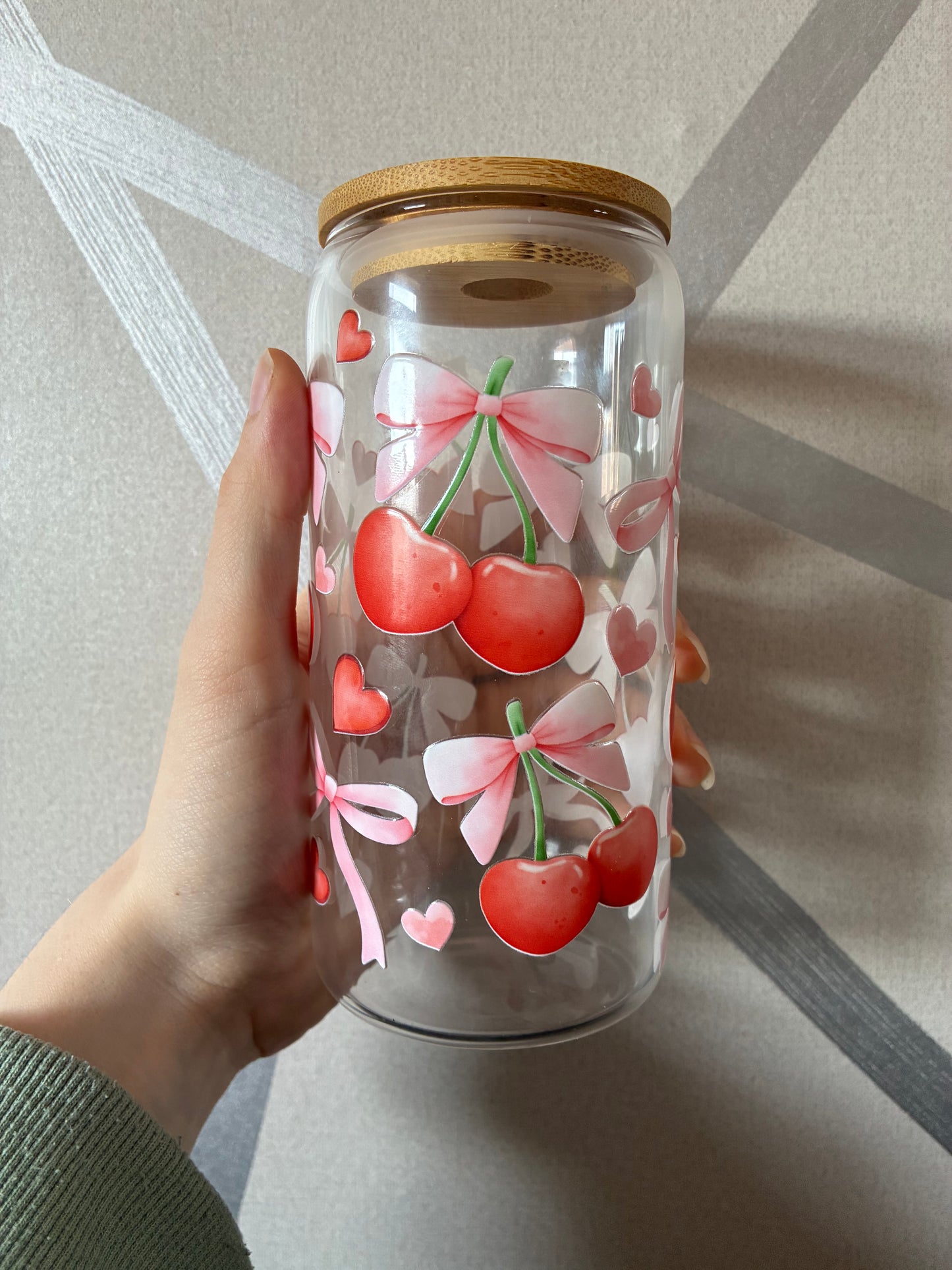 Cherry and bows 16oz glass can
