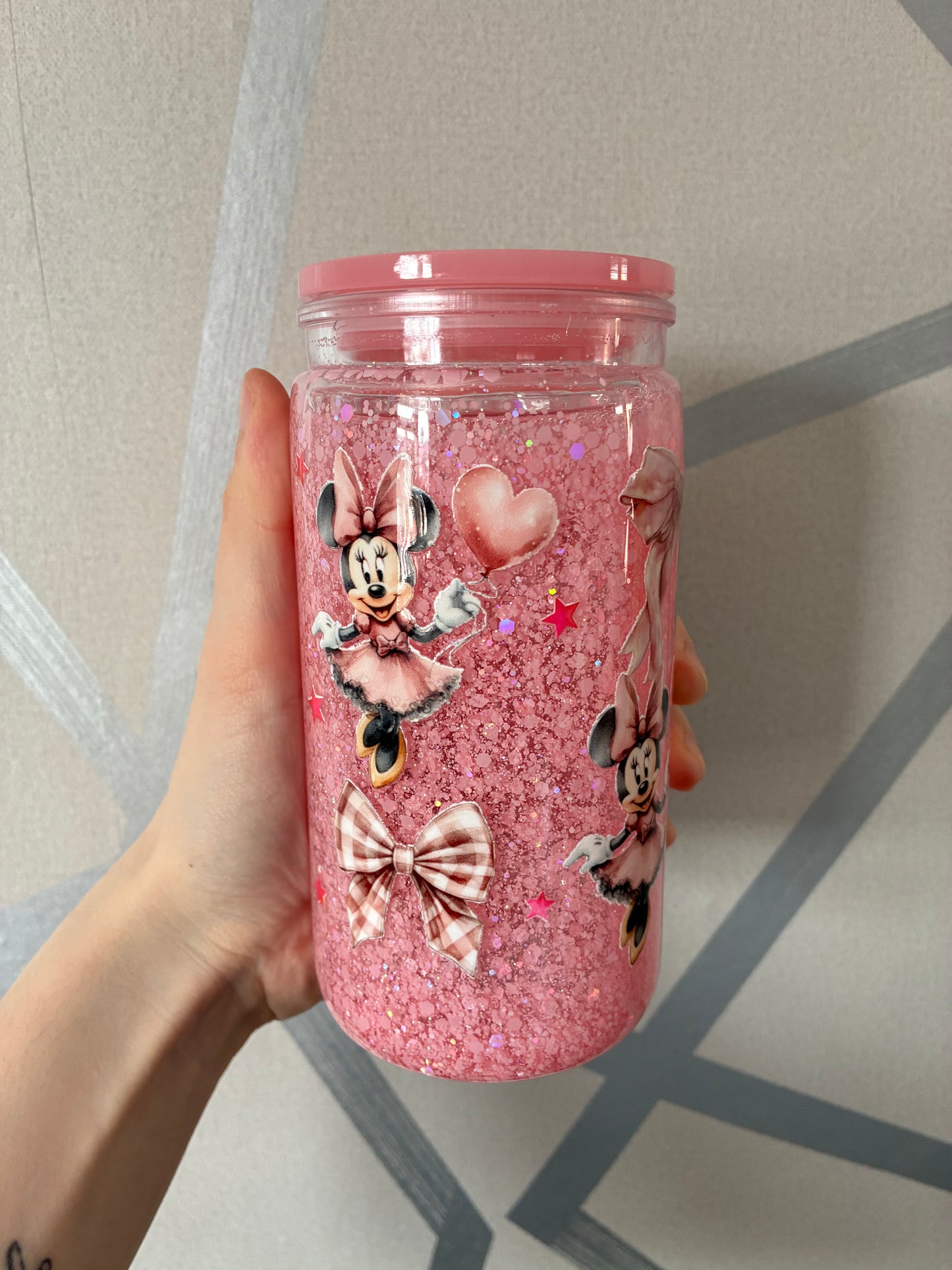 Pink 16oz (12oz inside) snowglobe Minnie Mouse plastic can